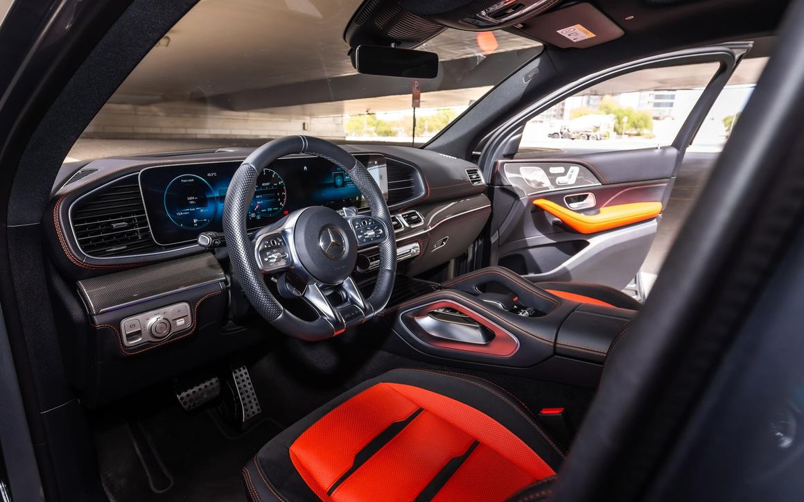 Mercedes GLE53 - image 9