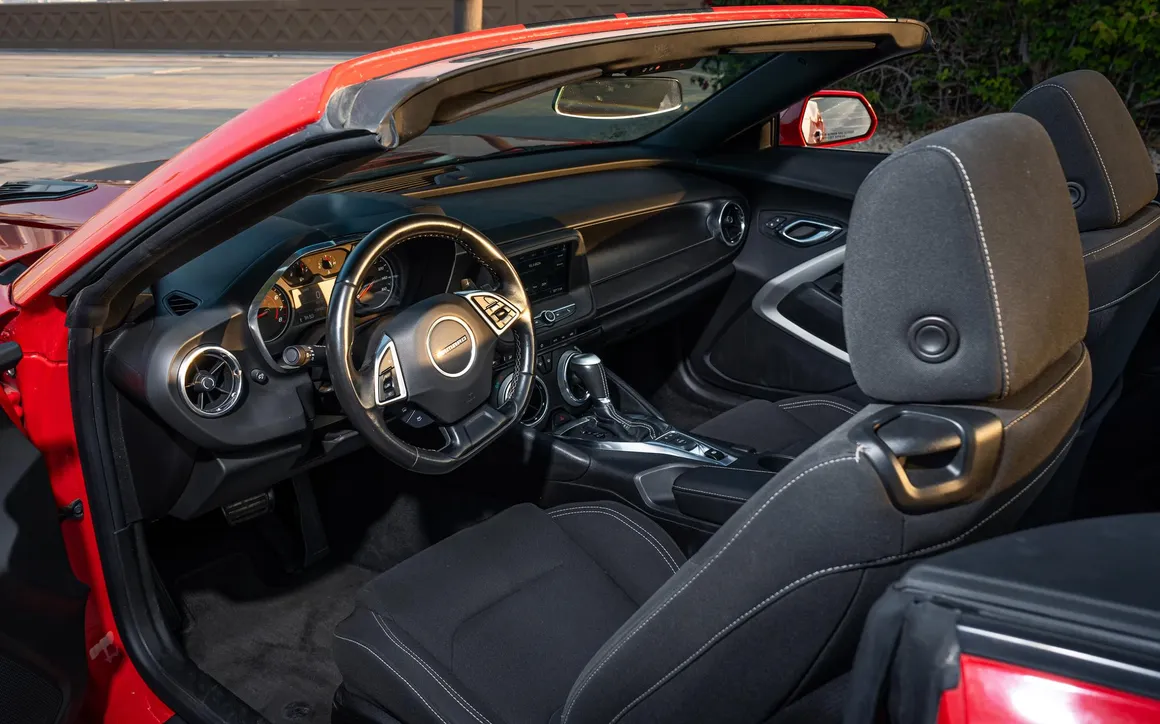 Chevrolet Camaro - image 11