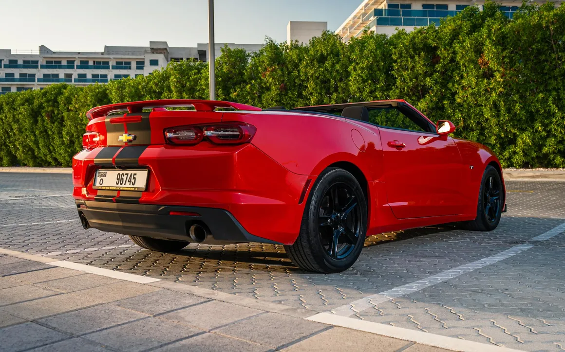 Chevrolet Camaro - image 10