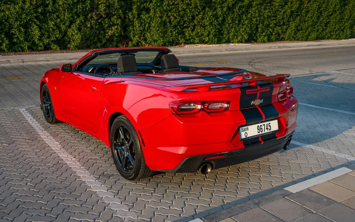 Chevrolet Camaro - image 8