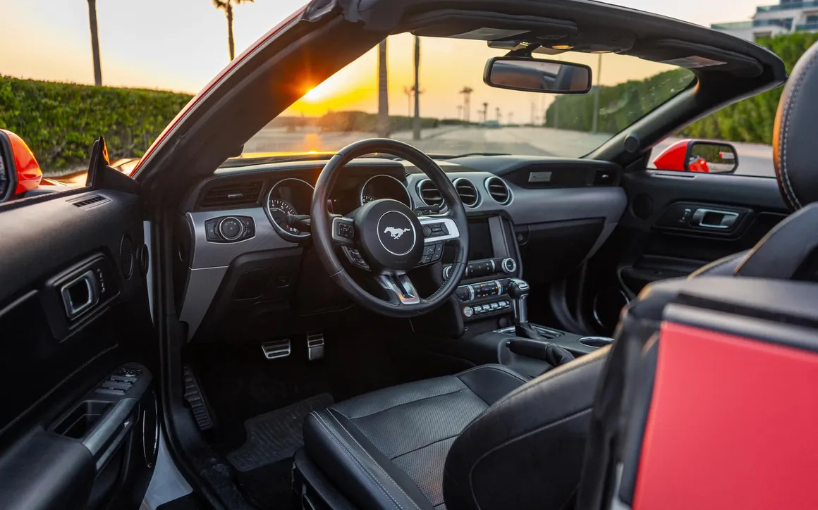 Chevrolet Camaro - image 15