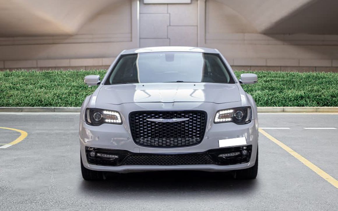 CHRYSLER 300 2021 - image 3