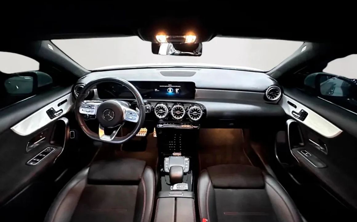 Mercedes A200 - image 4