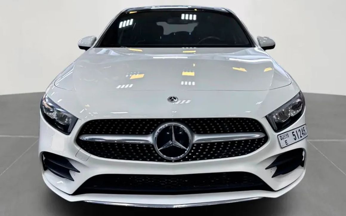 Mercedes A200 - image 2