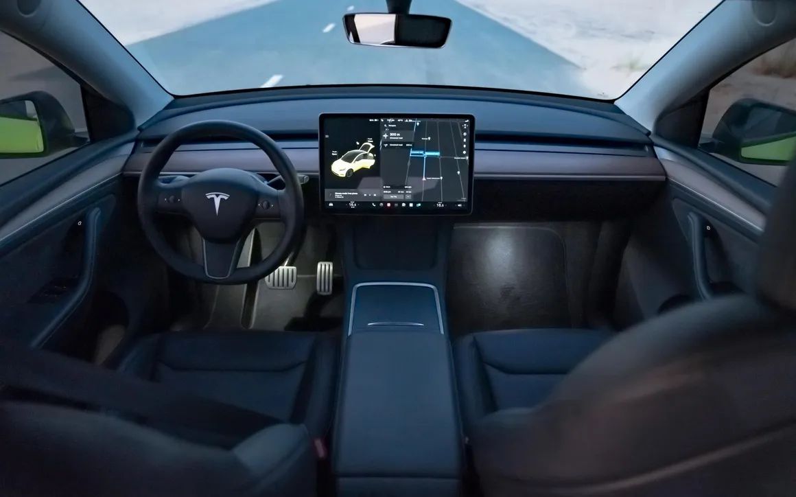 Tesla Model Y - image 11