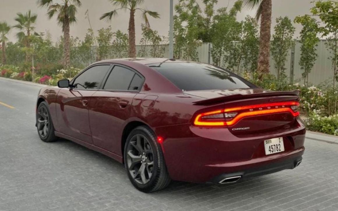 Dodge Charger - image 5