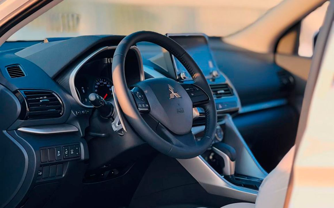 MITSUBISHI ECLIPSE CROSS - image 6
