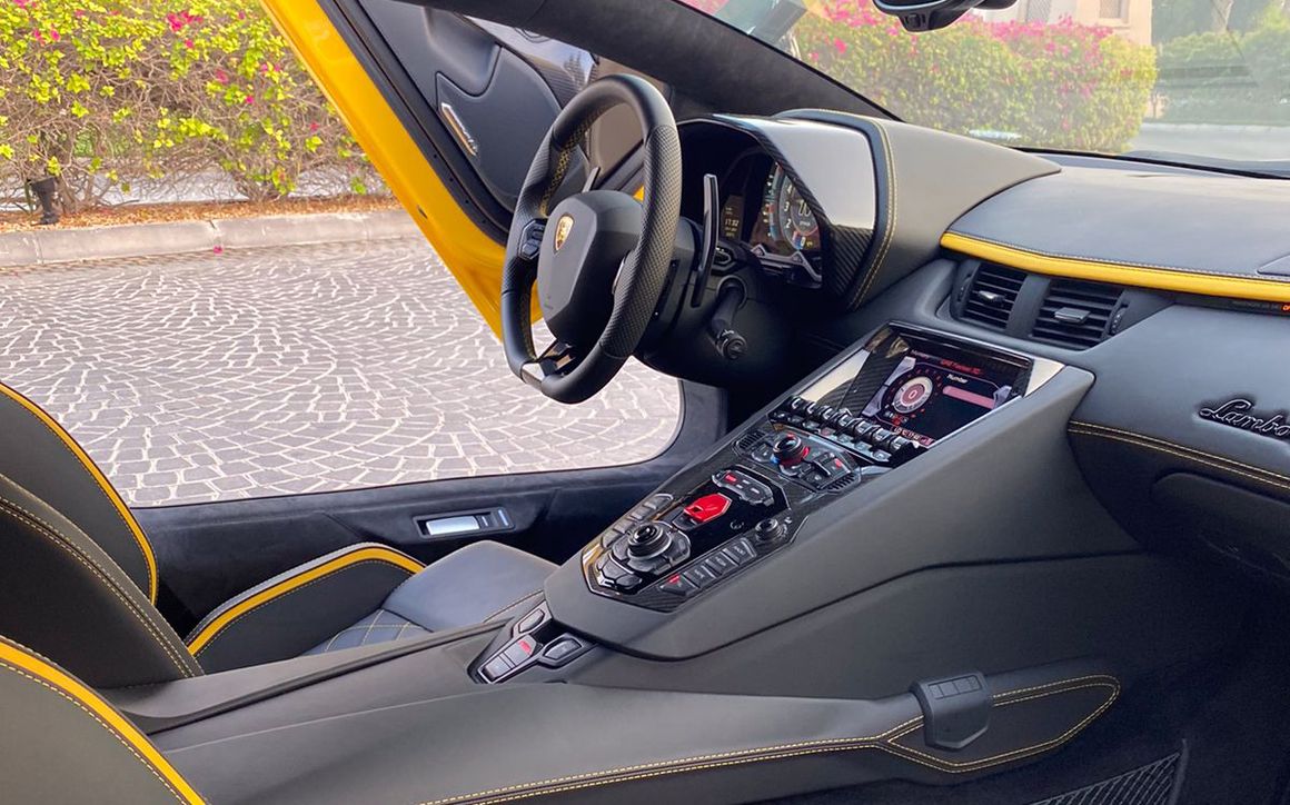 LAMBORGHINI AVENTADOR - image 7