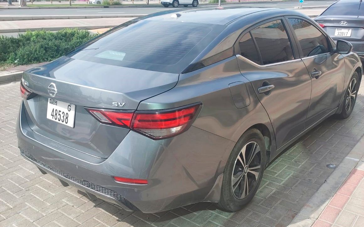 NISSAN SENTRA - image 3