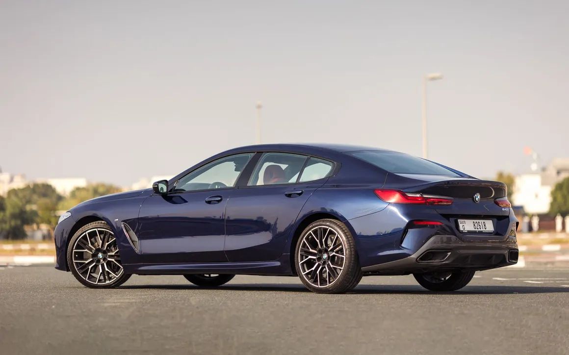 BMW 840i coupe 2024 - image 3