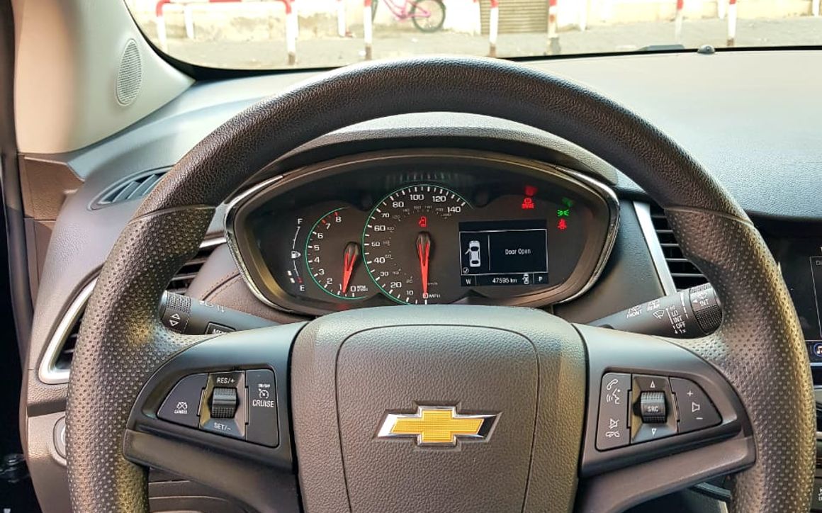 CHEVROLET TRAX - image 8