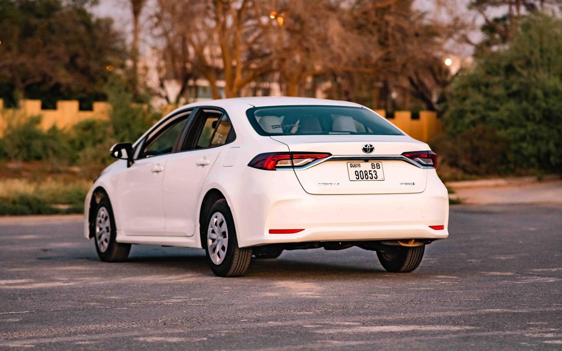 TOYOTA COROLLA - image 4