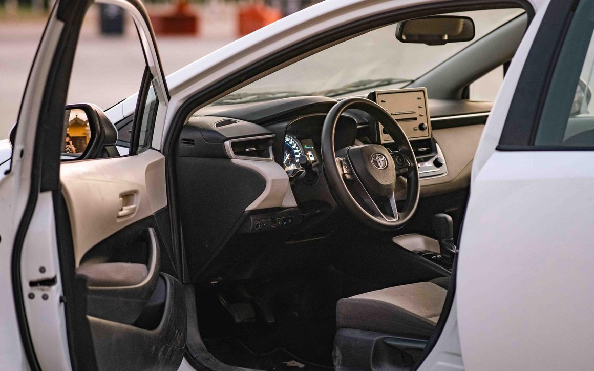 TOYOTA COROLLA - image 9