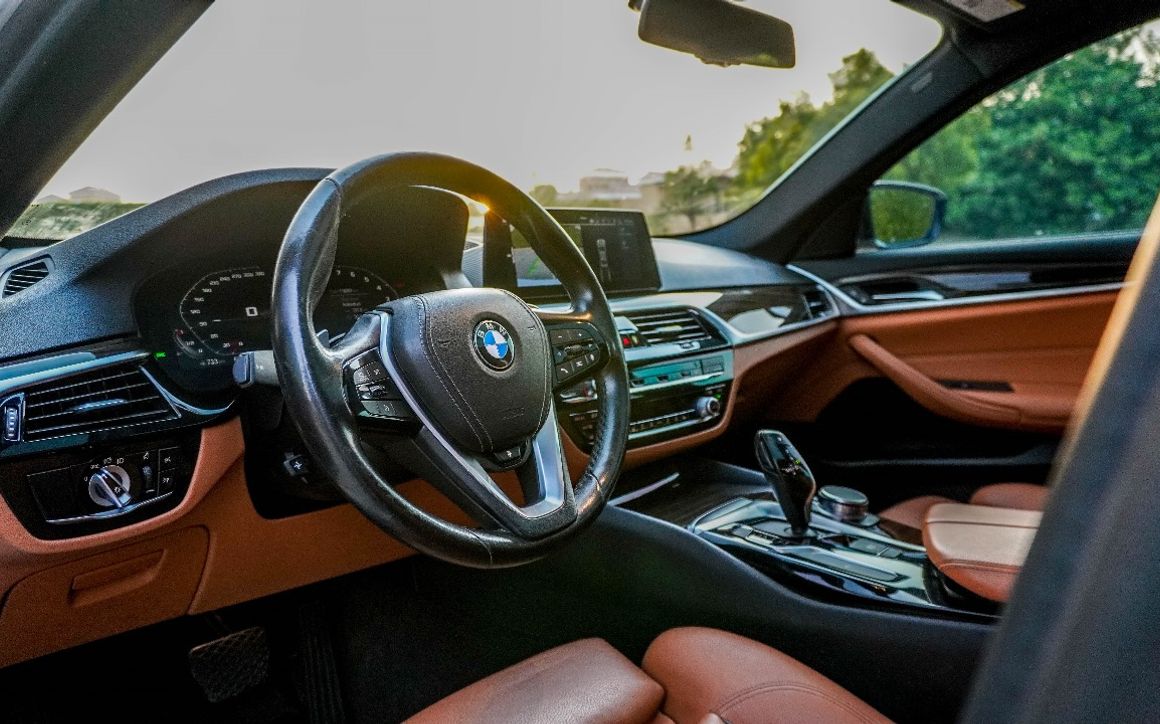 BMW 530i - image 15