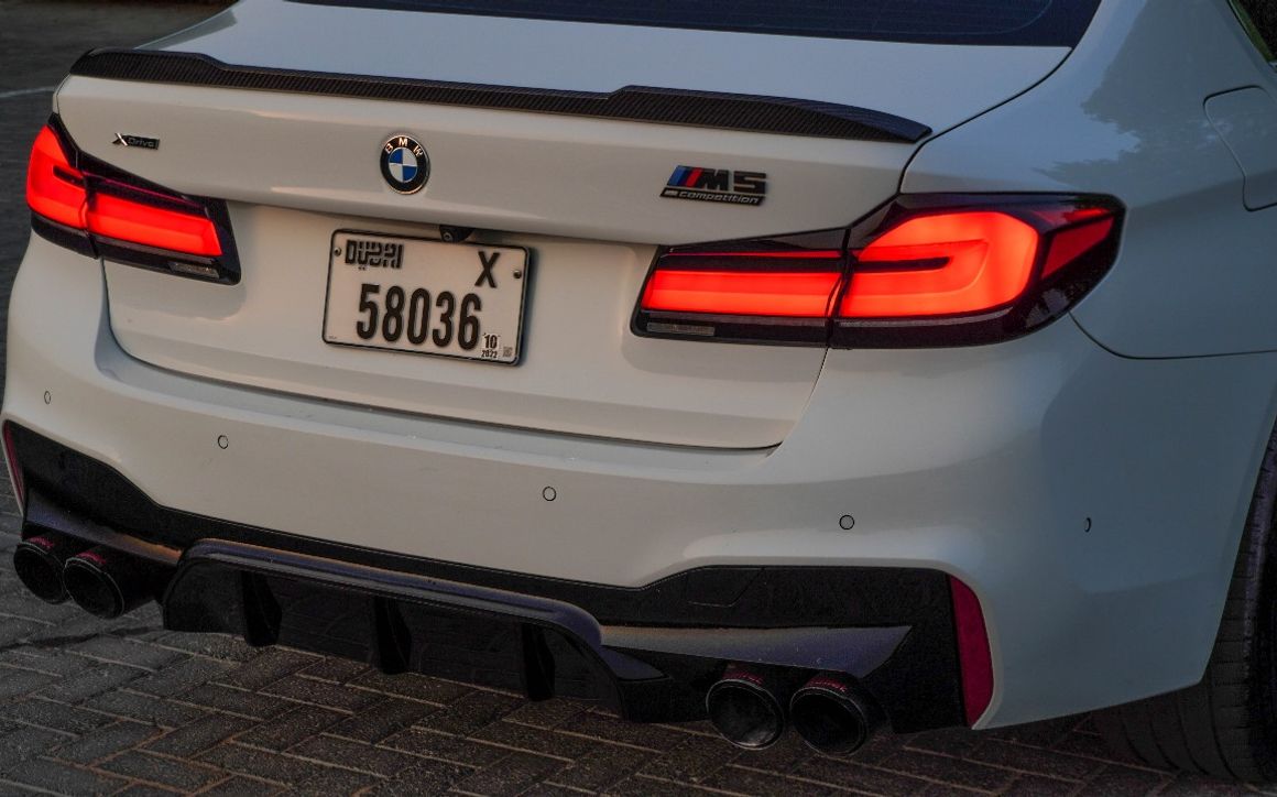 BMW 530i - image 9