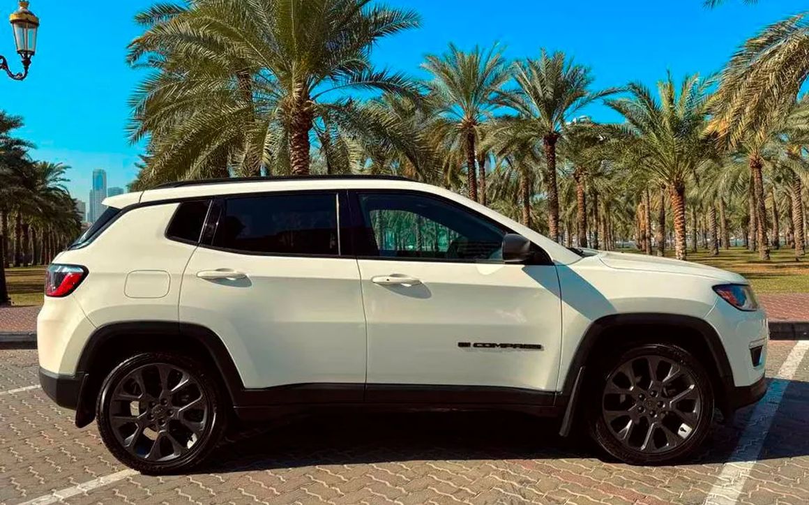 Jeep Compass - image 2