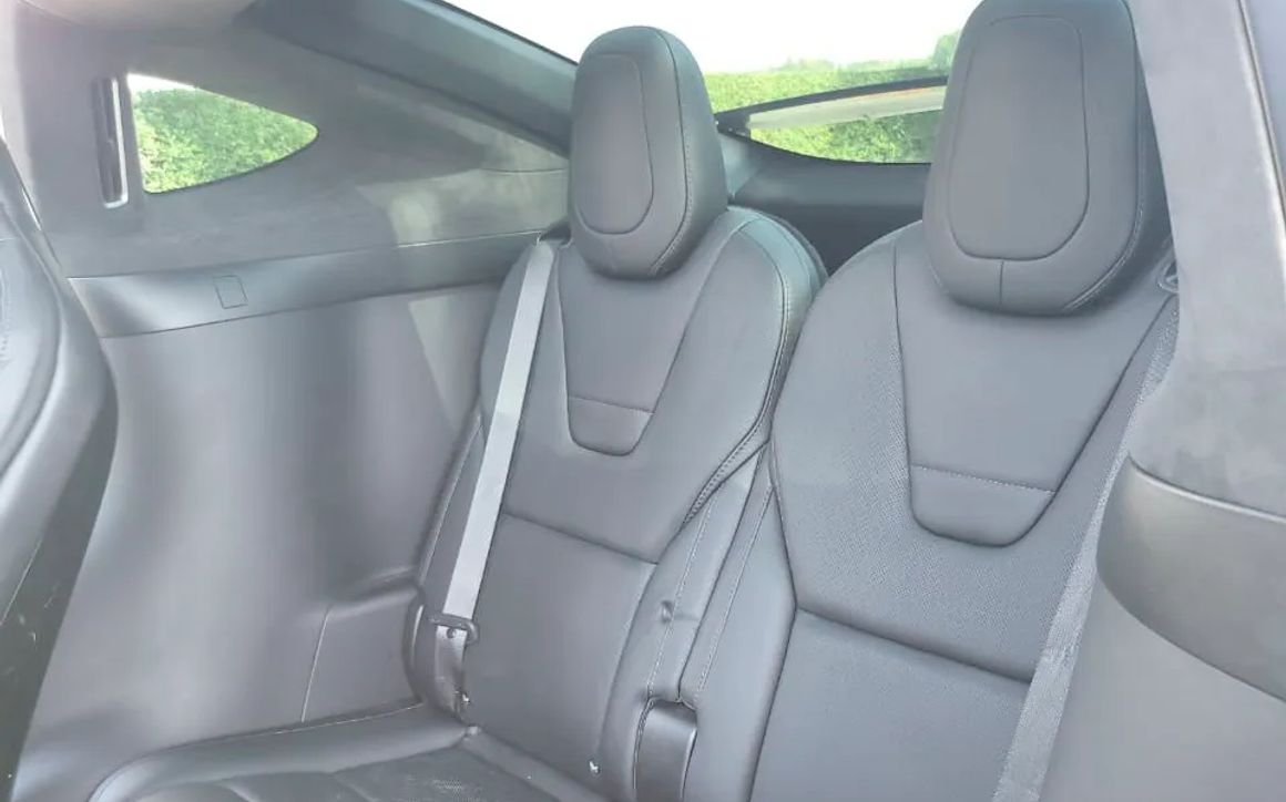 TESLA MODEL X - image 11