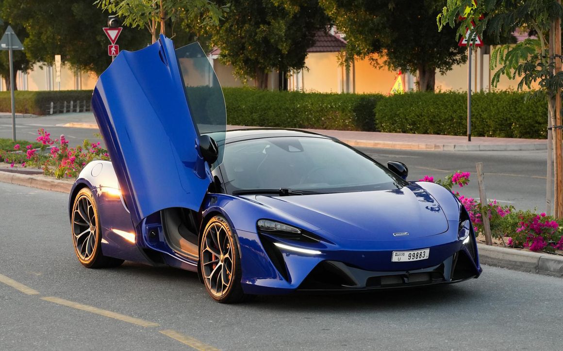 MCLAREN ARTURA SPIDER - image 1