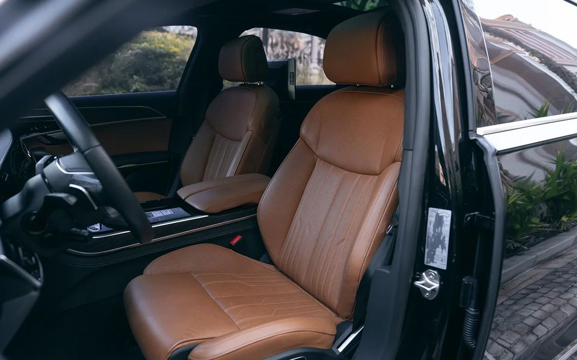 AUDI A8 - image 6