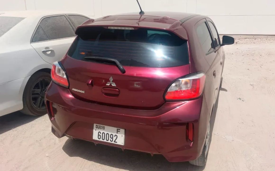 MITSUBISHI MIRAGE - image 3