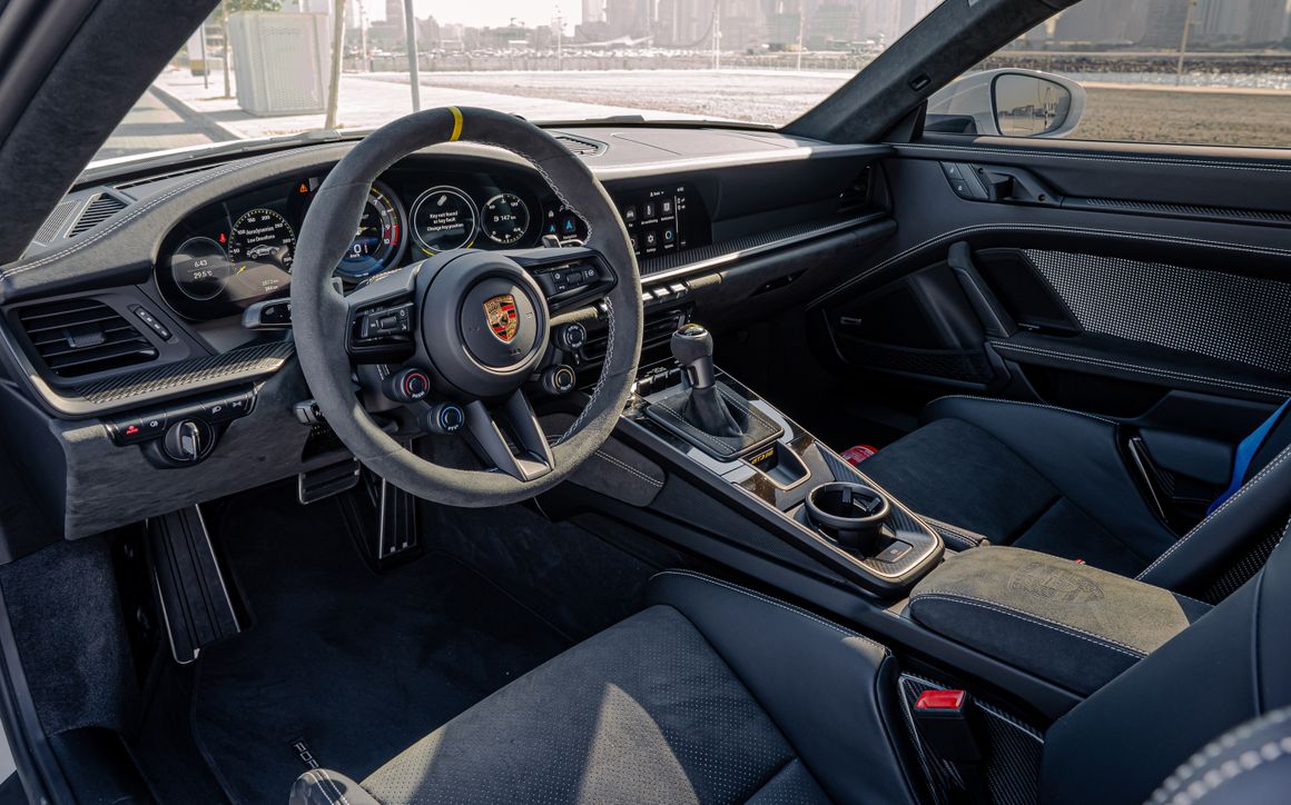 PORSCHE 911 GT3 RS - image 10