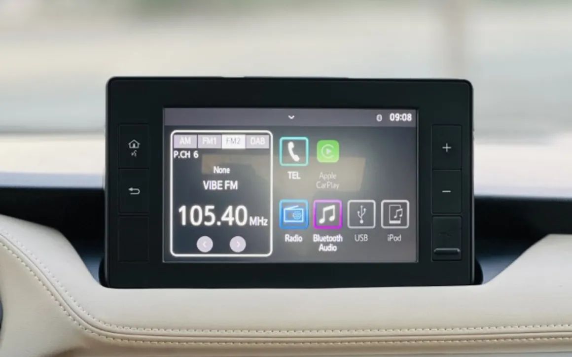 Toyota Yaris - image 7