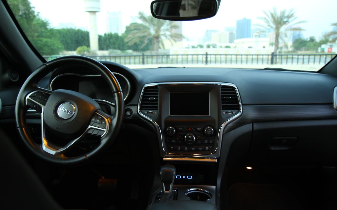 Jeep Grand Cherokee - image 6