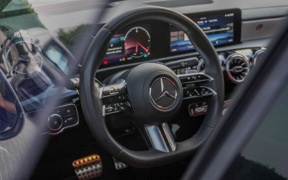 MERCEDES CLA 250 - image 13