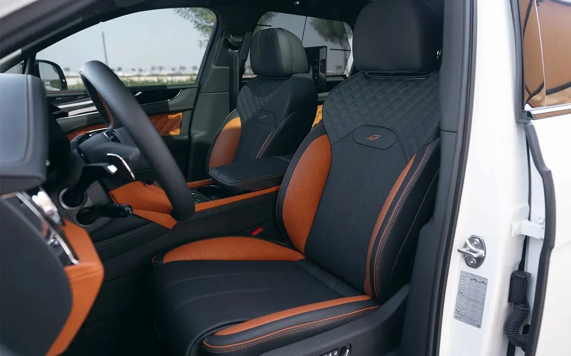 Bentley BENTAYGA - image 5