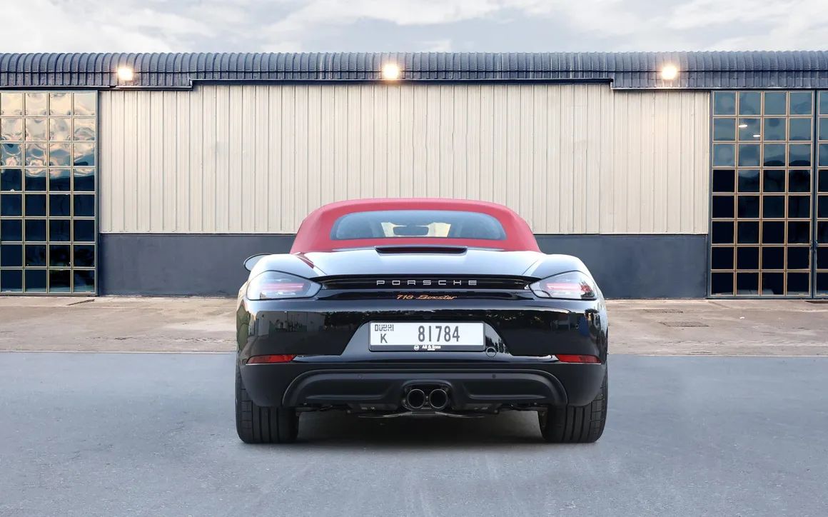 Porsche Boxster 718 Convertible Black - image 9