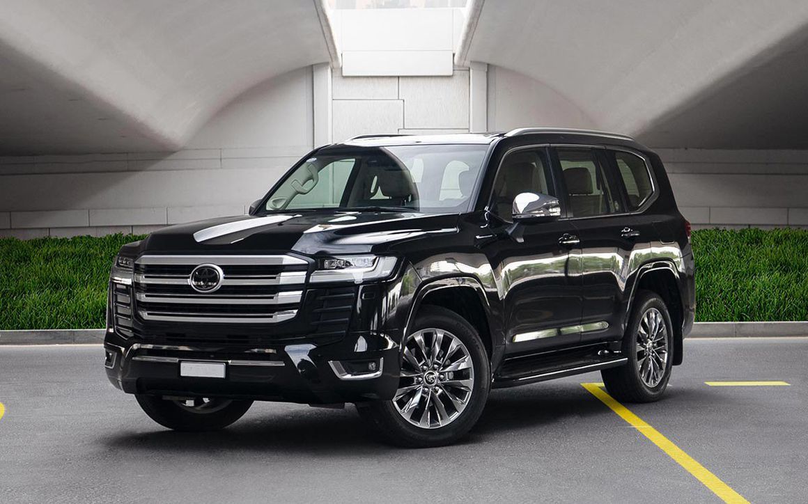 TOYOTA LAND CRUISER - image 1