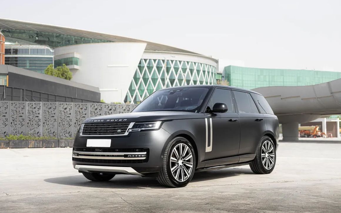 RANGE ROVER HSE P530 V8 - image 1