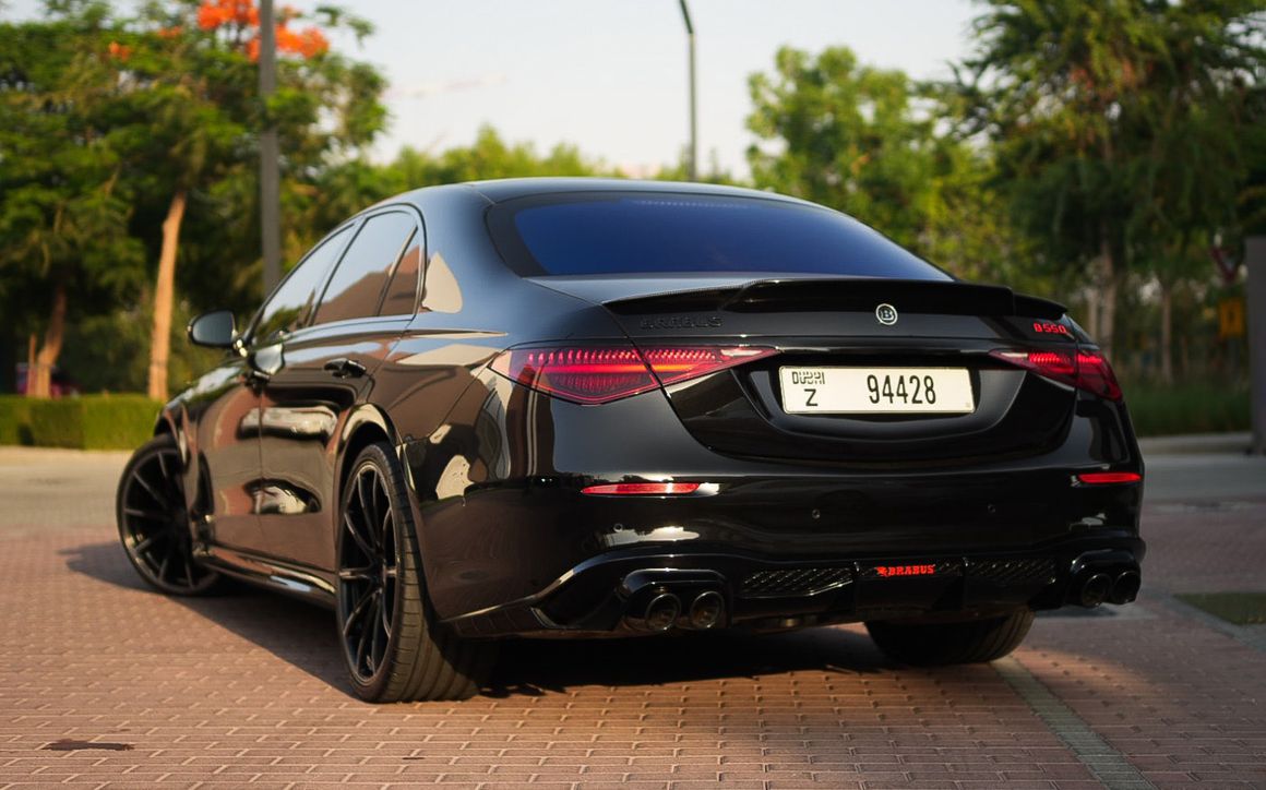 MERCEDES S580 BRABUS - image 2