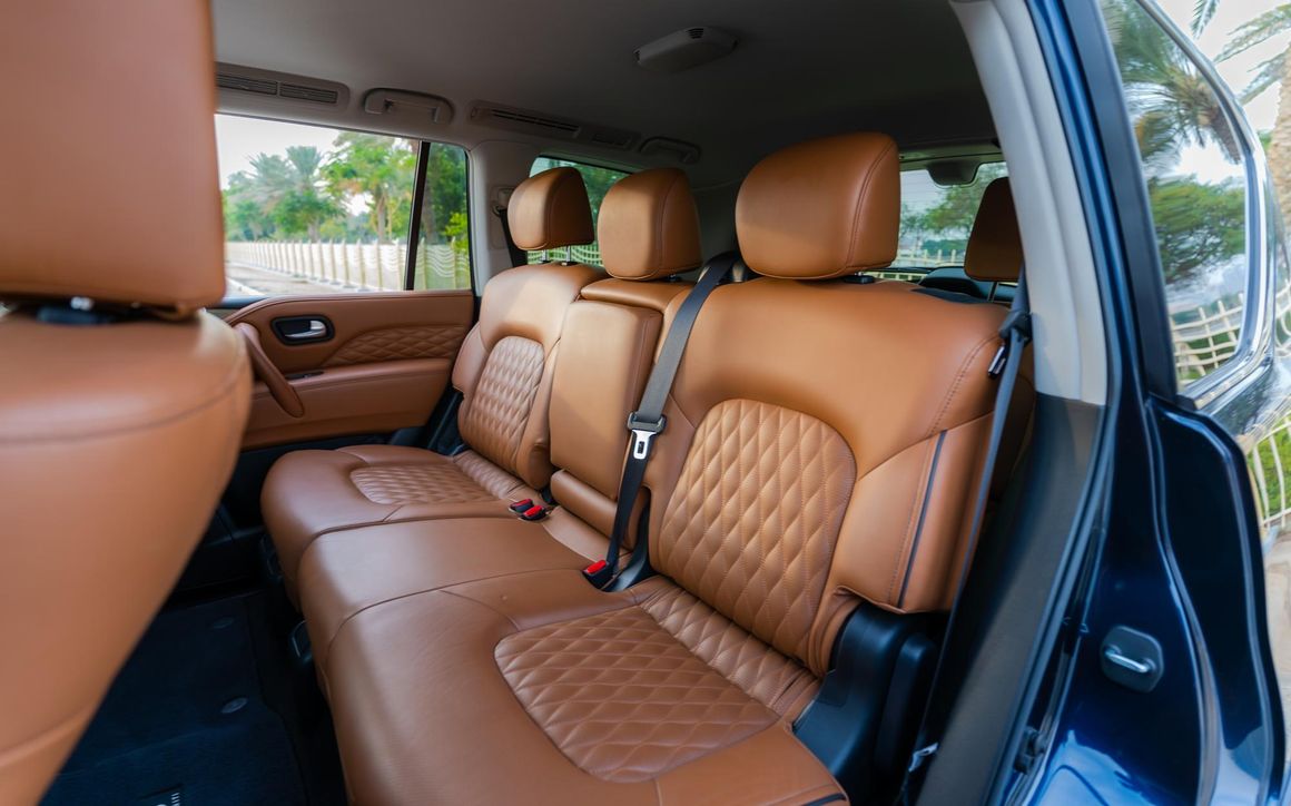 Infiniti QX80 - image 16