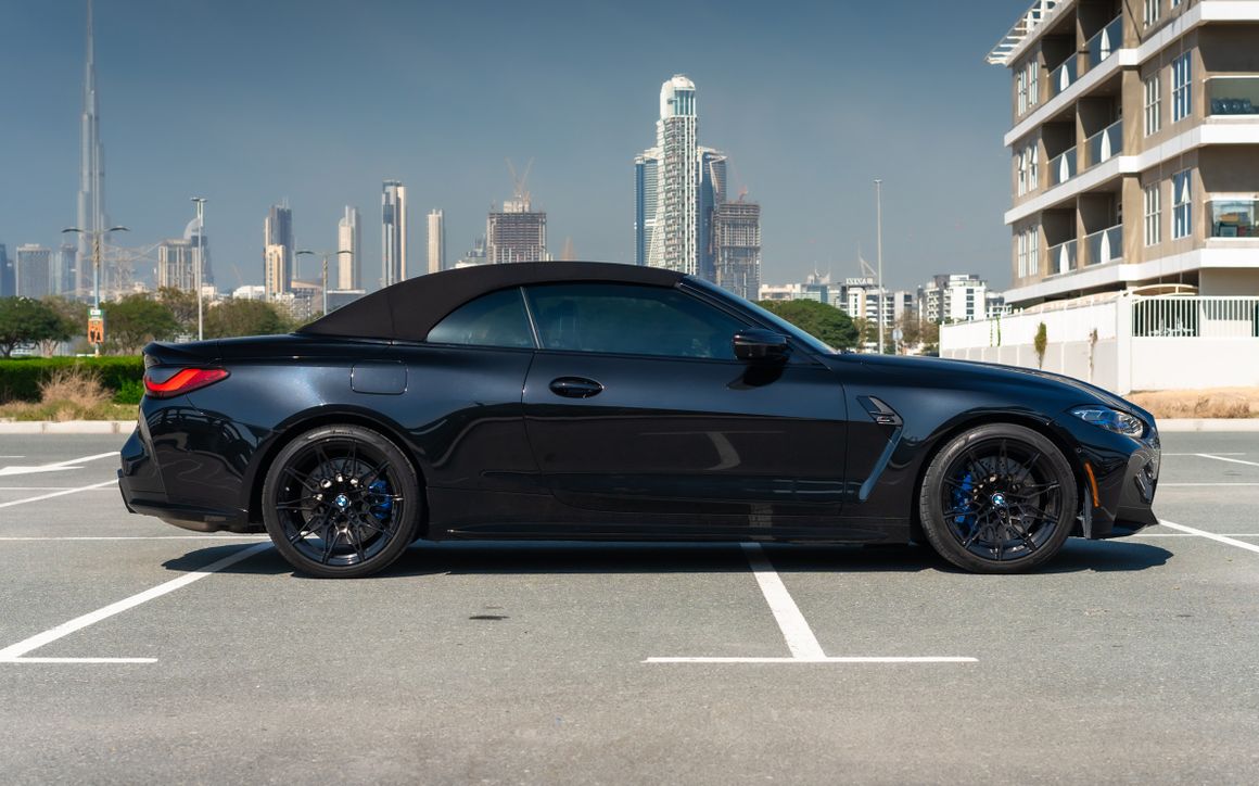 BMW M4 Competition Convertible - image 4