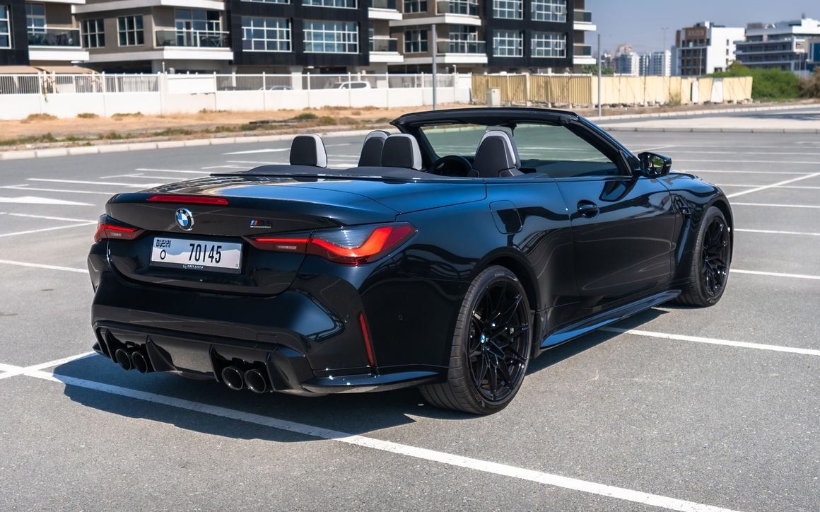 BMW M4 Competition Convertible - image 12