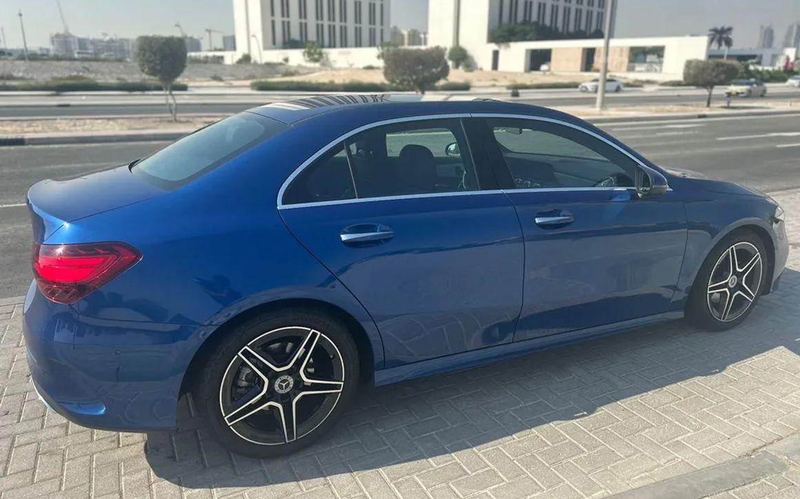 MERCEDES A220 - image 8