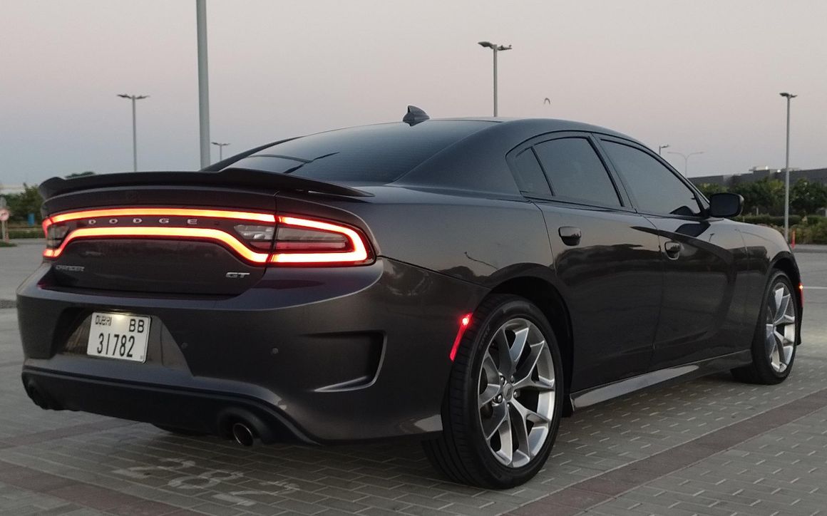 Dodge Charger - image 6