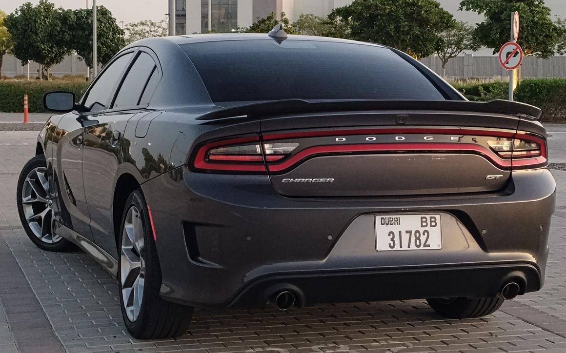 Dodge Charger - image 5