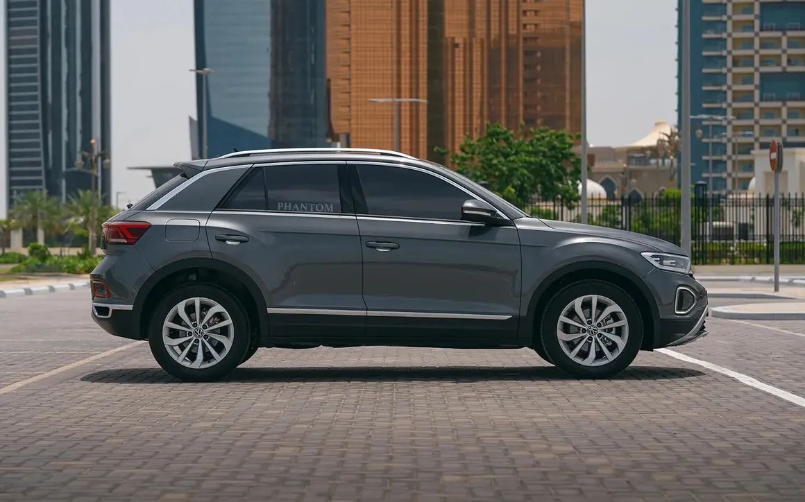 VOLKSWAGEN t-roc - image 2