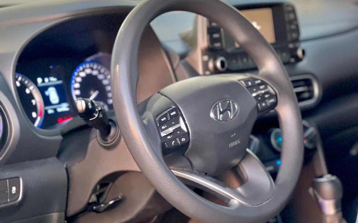 HYUNDAI KONA - image 6