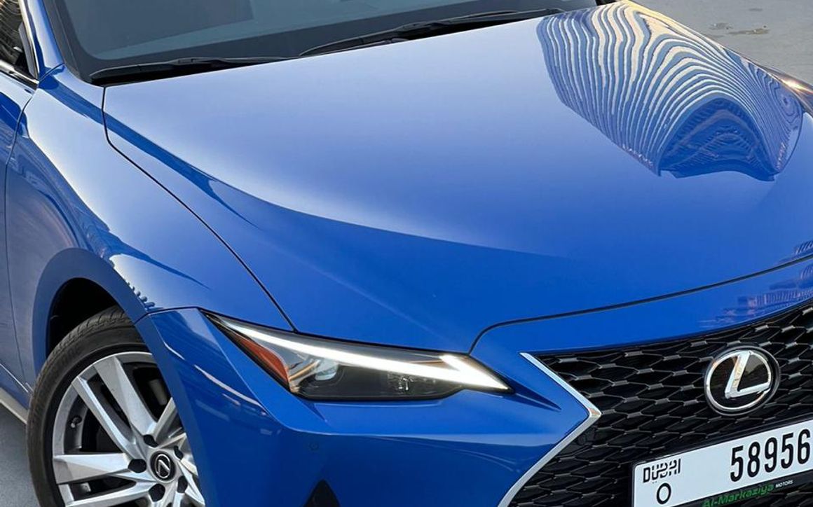 Lexus IS300 - image 8