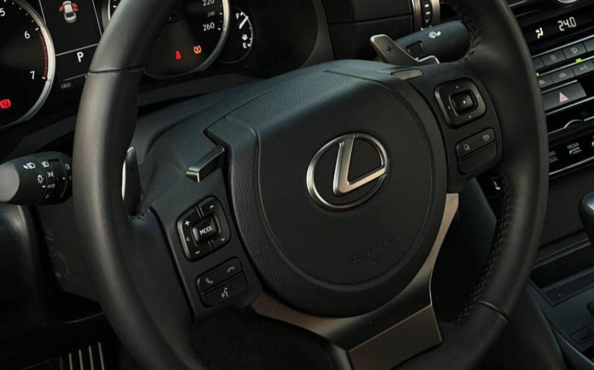 Lexus IS300 – Picture 11