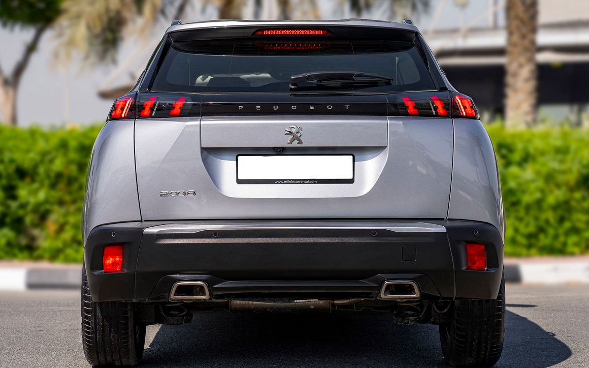 Peugeot 2008 - image 7