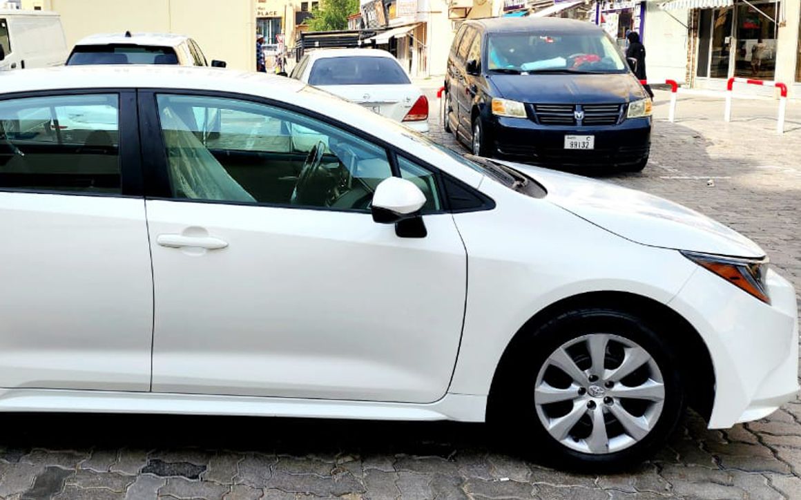 TOYOTA COROLLA - image 3