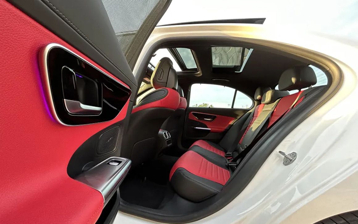 Mercedes-Benz C-200 - image 11