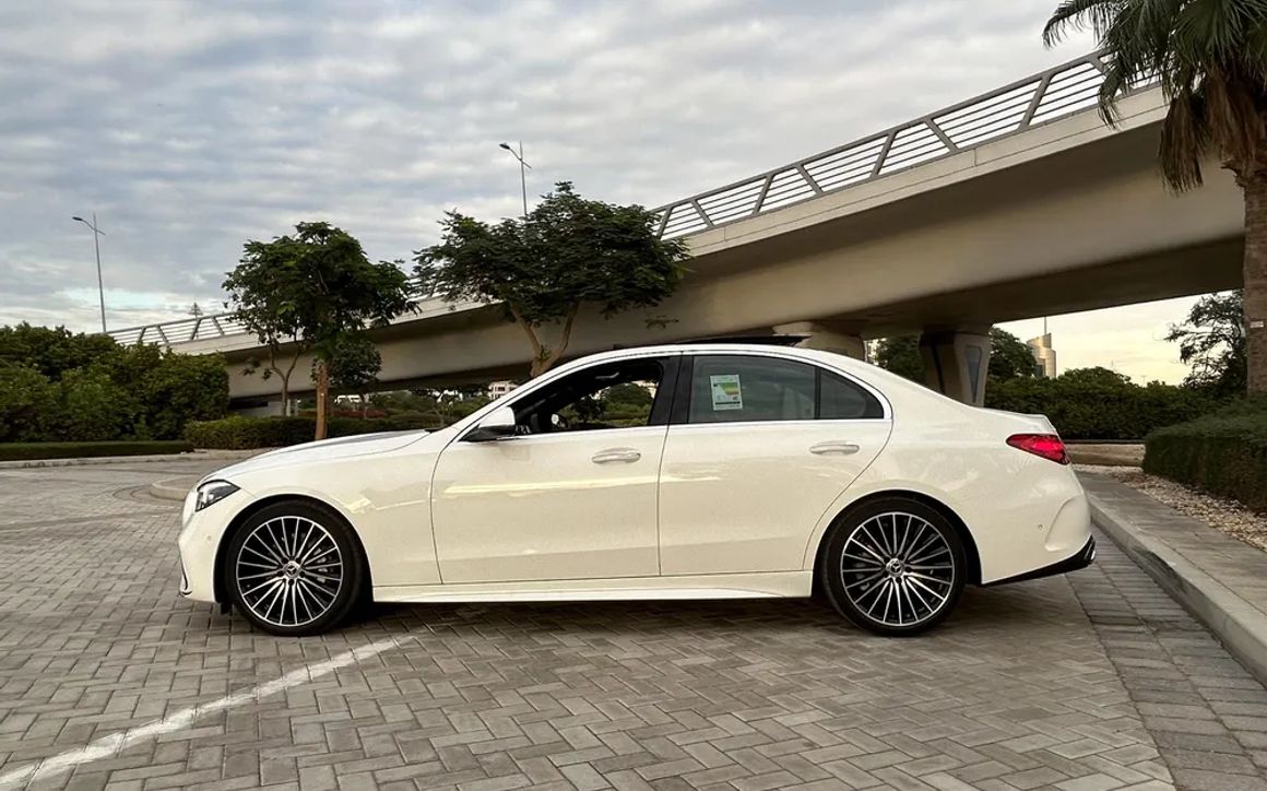 Mercedes-Benz C-200 - image 2