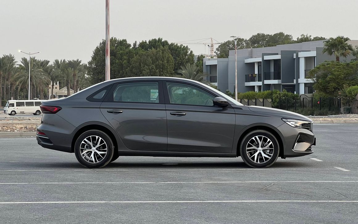 GEELY EM GRAND - image 2