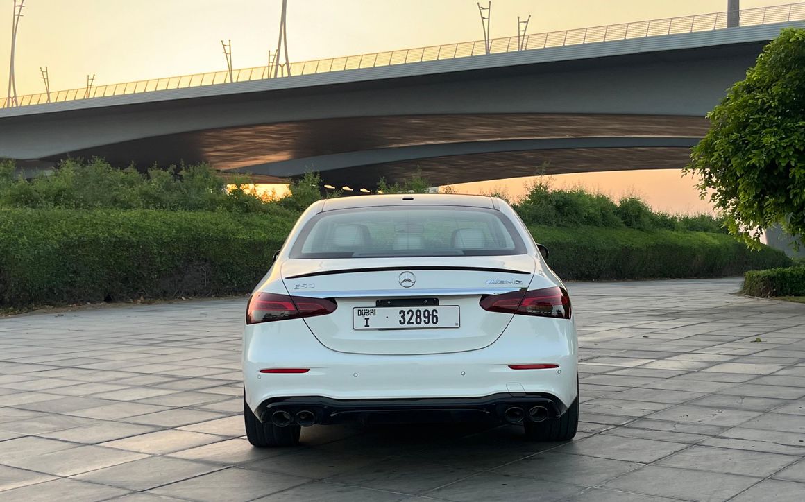 Mercedes E350 - image 5