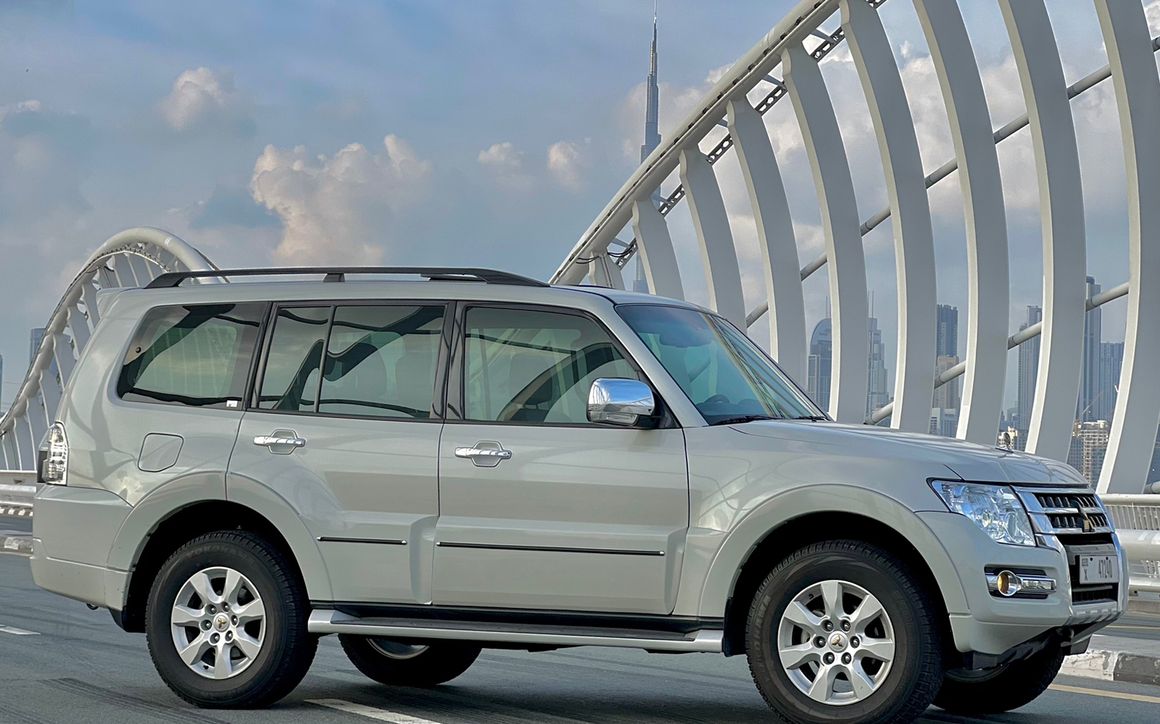 MITSUBISHI PAJERO - image 4